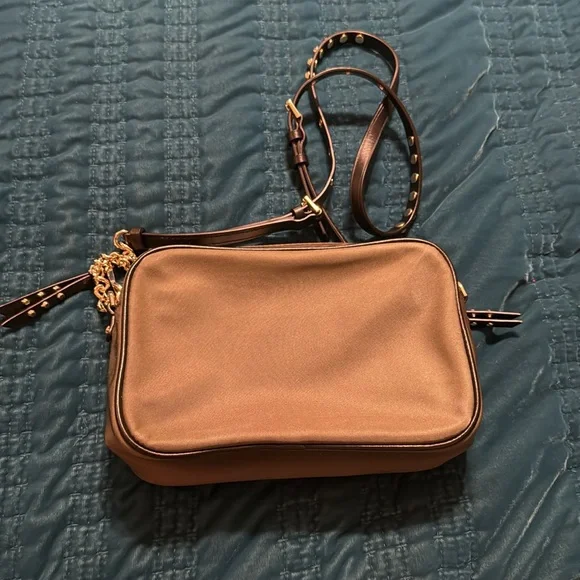 NWT Michael Kors green Crossbody Bag - Picture 2 of 3